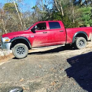 Meet your Posher, Dom